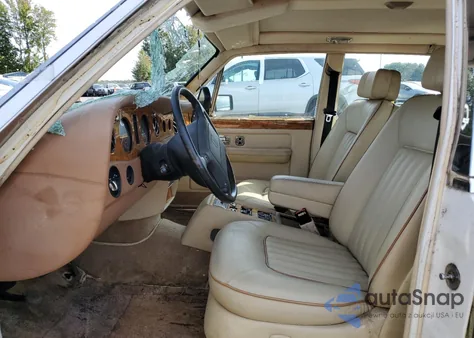 1993 Rolls-Royce Silver Spur from USA, damaged, VIN SCAZN02D7PCX46342